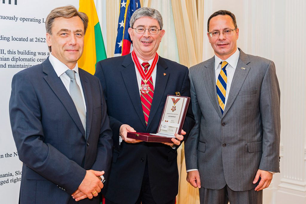 George Weigel receives Lithuanian Diplomacy Star